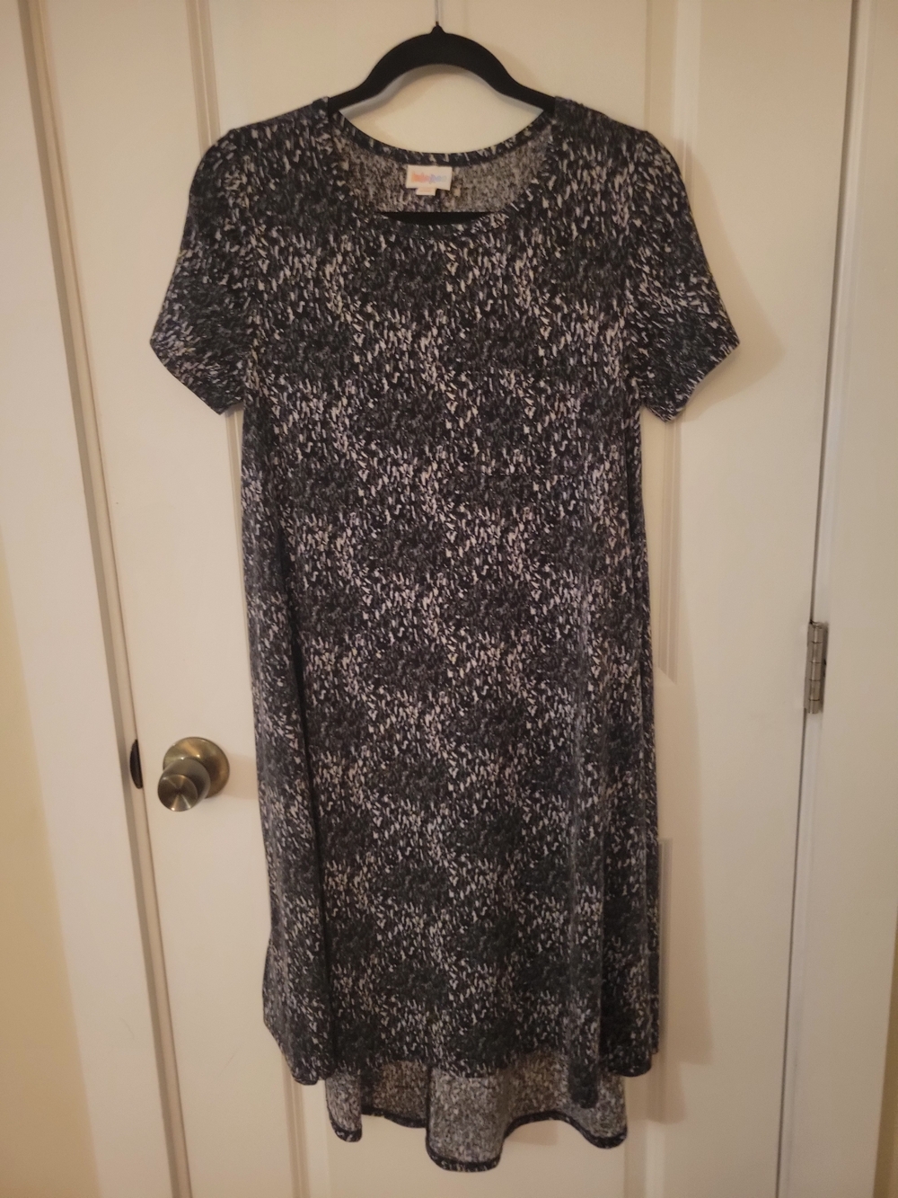 LuLaRoe Black and White Short Sleeve Printed Midi Dress